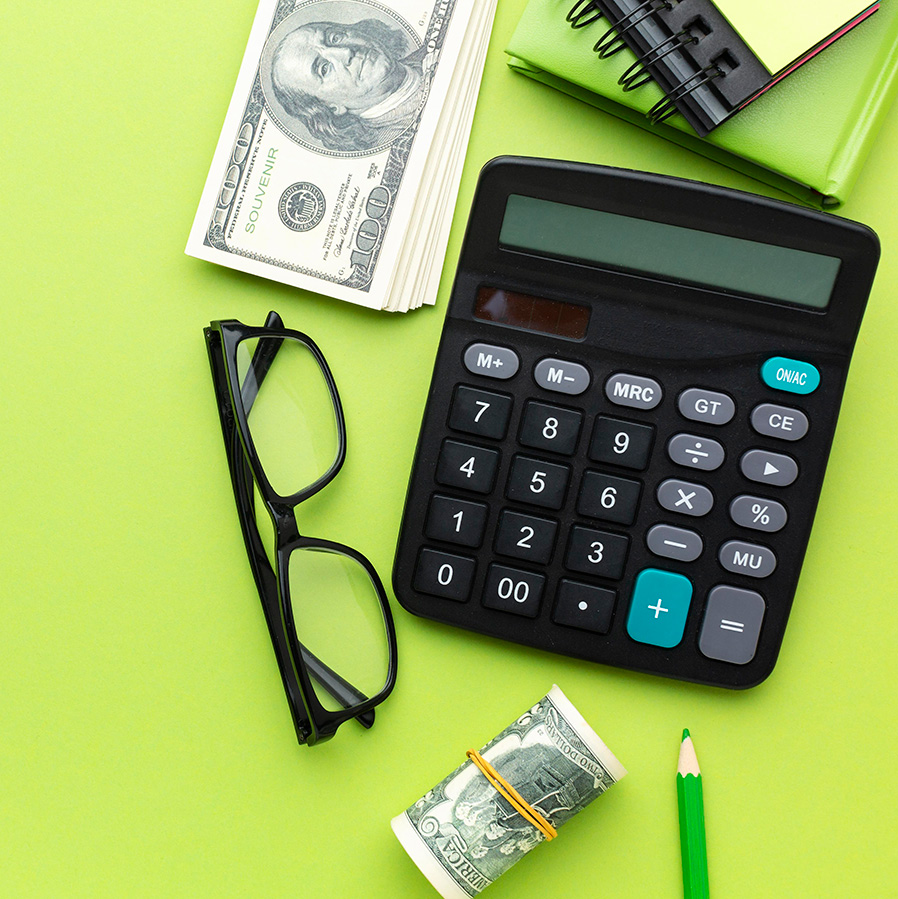 flat-lay-money-calculator-arrangement